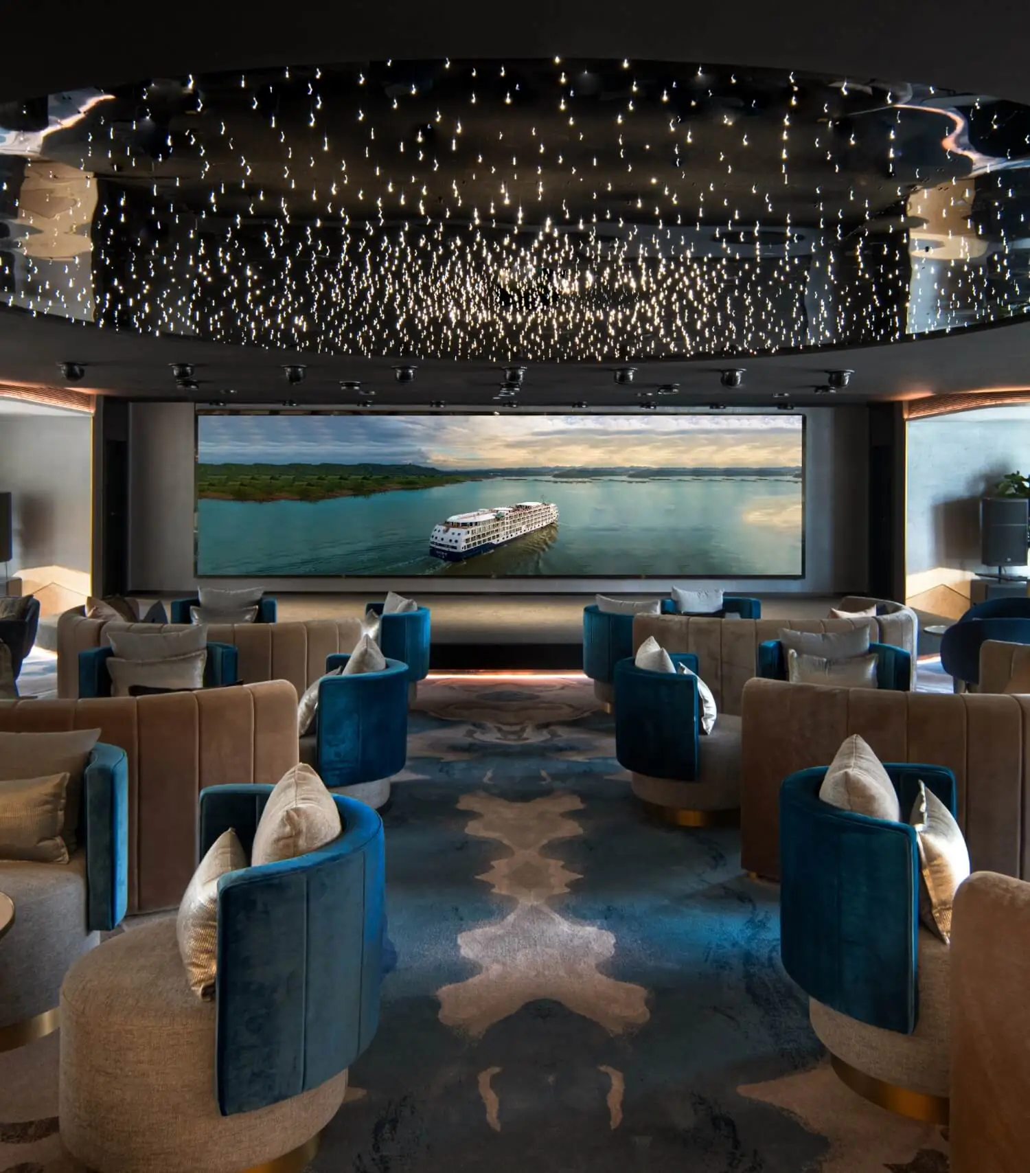 Families with Children - Experience unparalleled luxury on the Yangtze River aboard the Yangzi Explorer (m)
